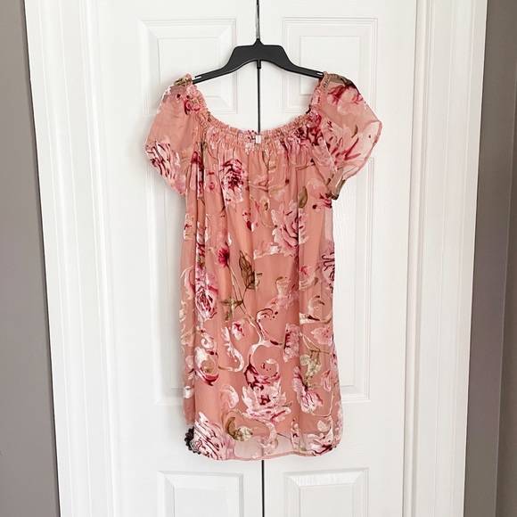 Xhilaration Dresses & Skirts - Velour off the shoulder shift dress